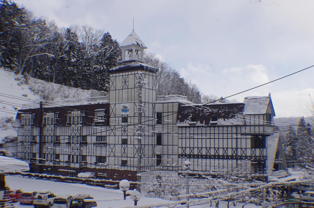 Hakuba Gondola Hotel Exteriör bild